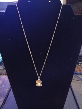Gold Flower Pearl Pendant Necklace - Women Jewelry